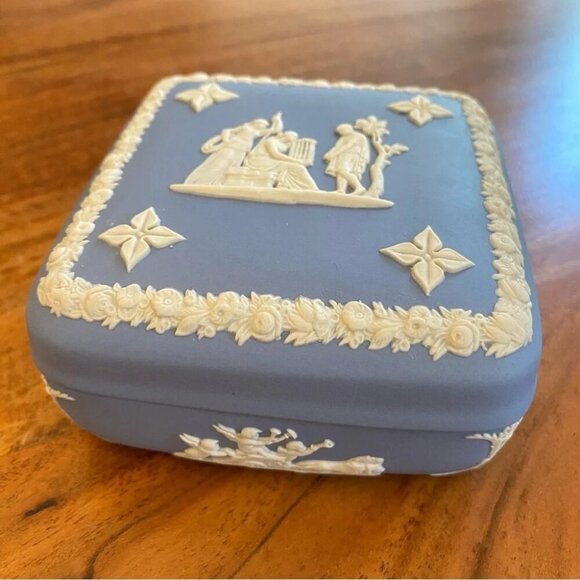 Wedgwood England Jasperware Square Trinket Dish - Picture 2 of 15